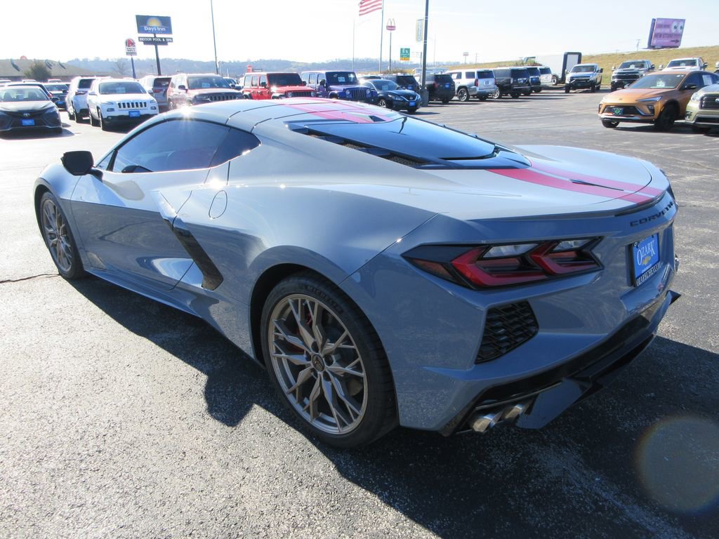 Used 2024 Chevrolet Corvette Stingray image 3