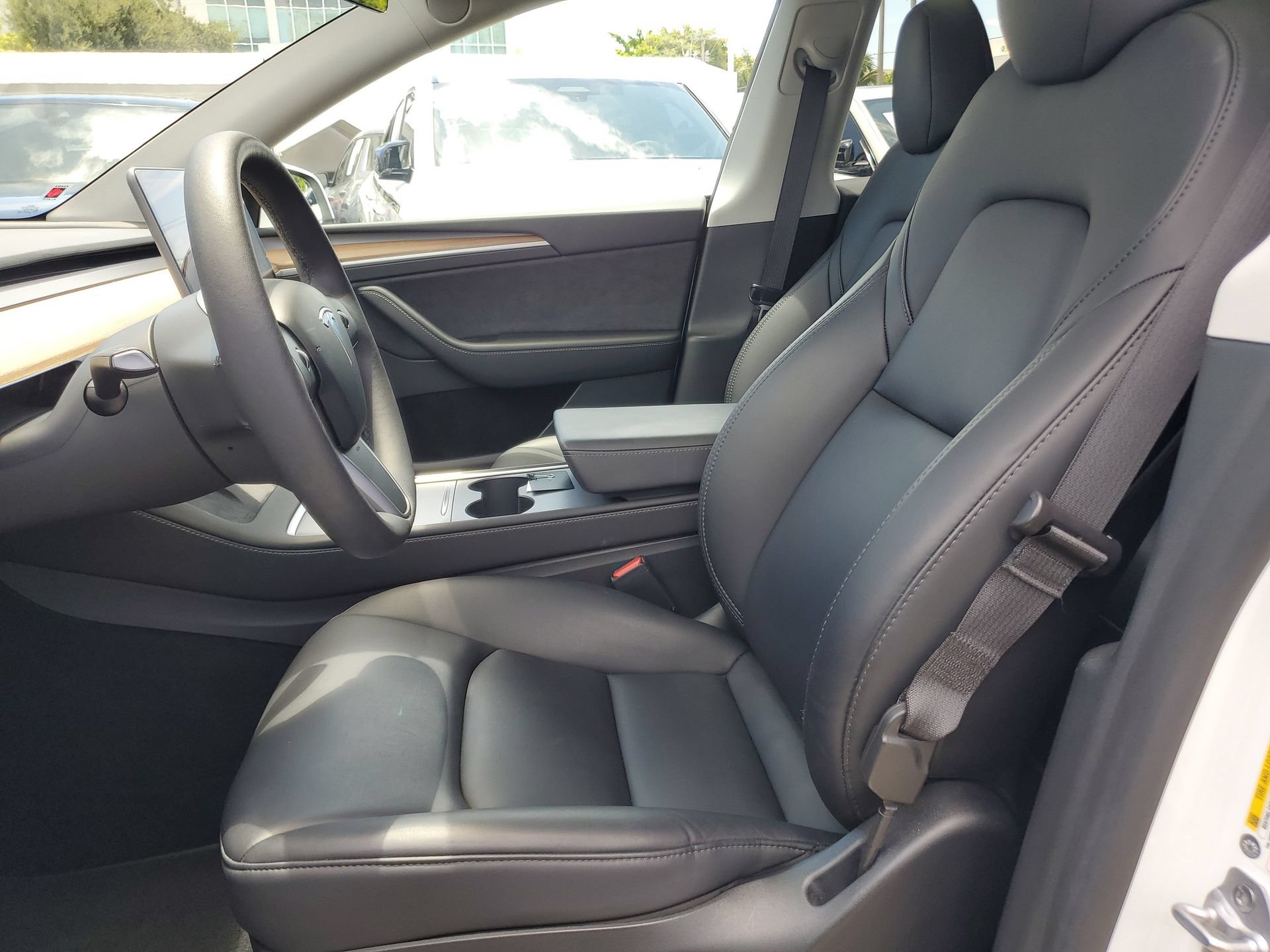 Used 2023 Tesla Model Y 2WD image 20
