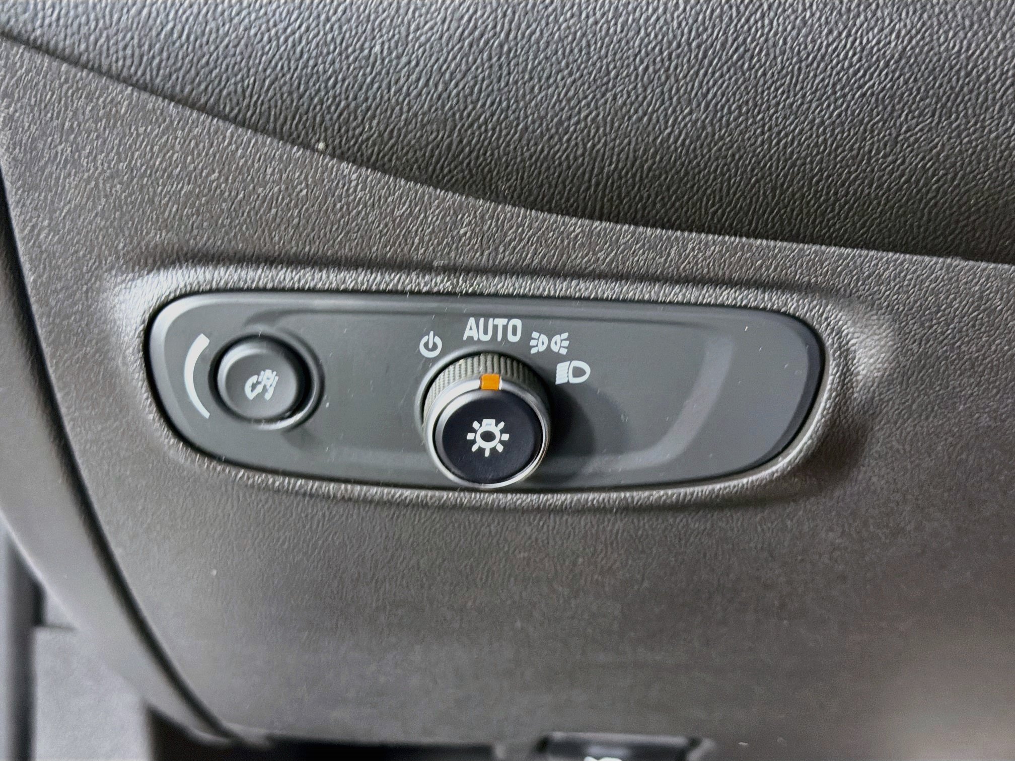 Used 2022 Chevrolet Equinox LT FWD image 17