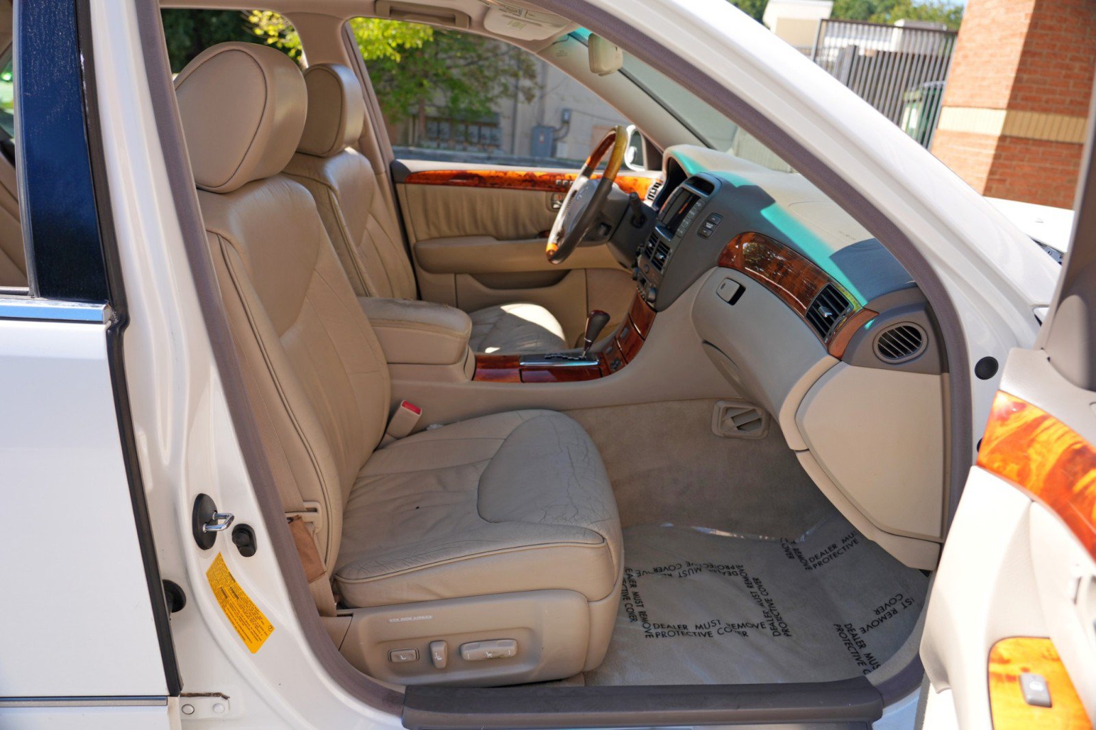 Used 2002 Lexus LS 430 w/ Navigation/Mark Levinson Pkg RWD image 14