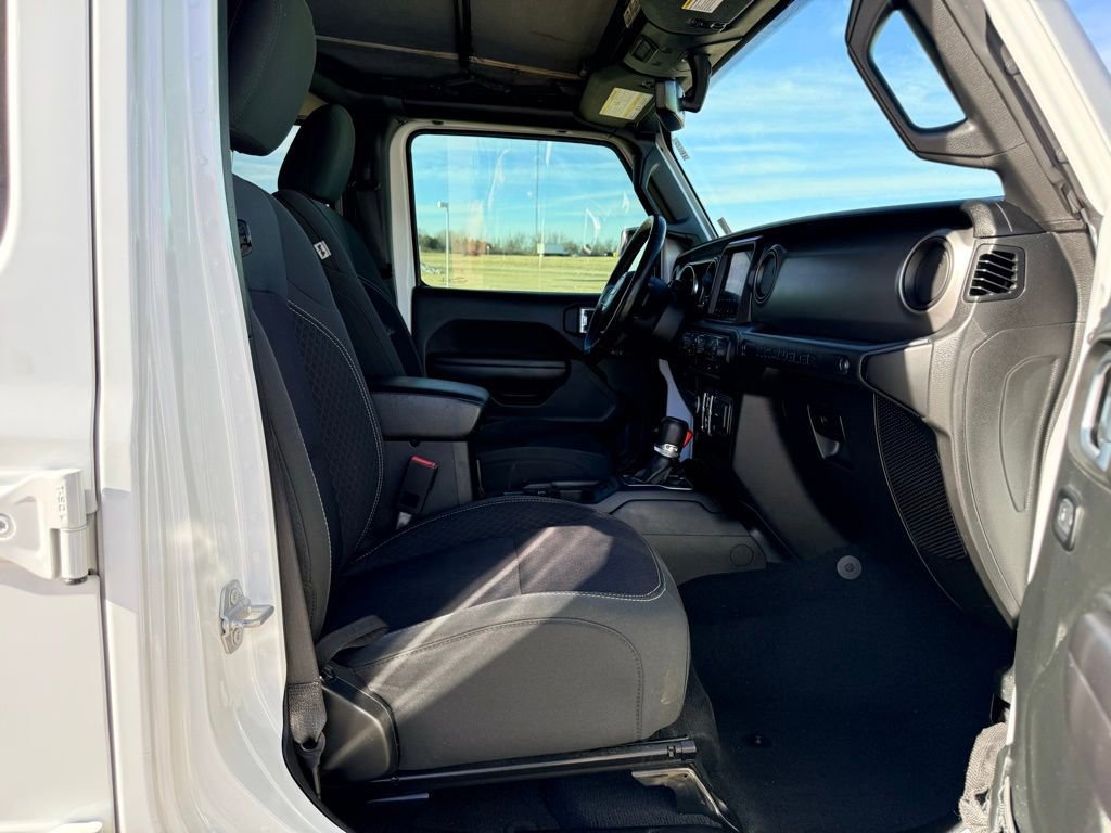 Used 2021 Jeep Wrangler Unlimited Sport image 12