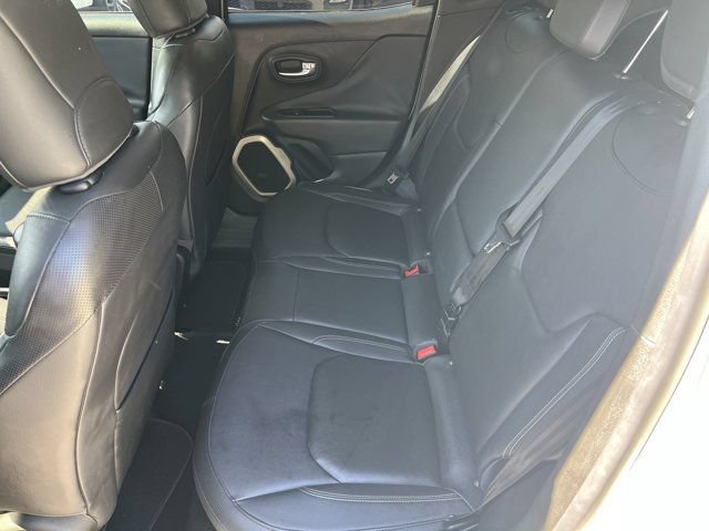 Used 2016 Jeep Renegade Limited FWD image 24