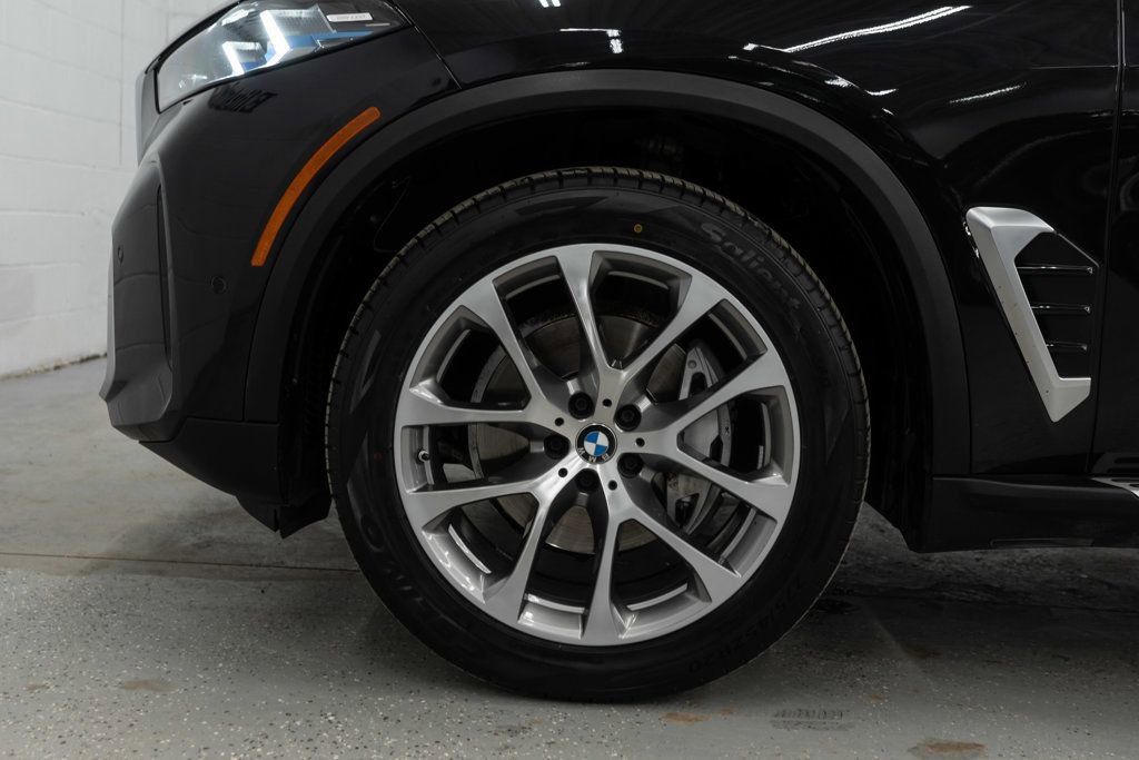 Used 2024 BMW X5 xDrive40i w/ Premium Package image 42