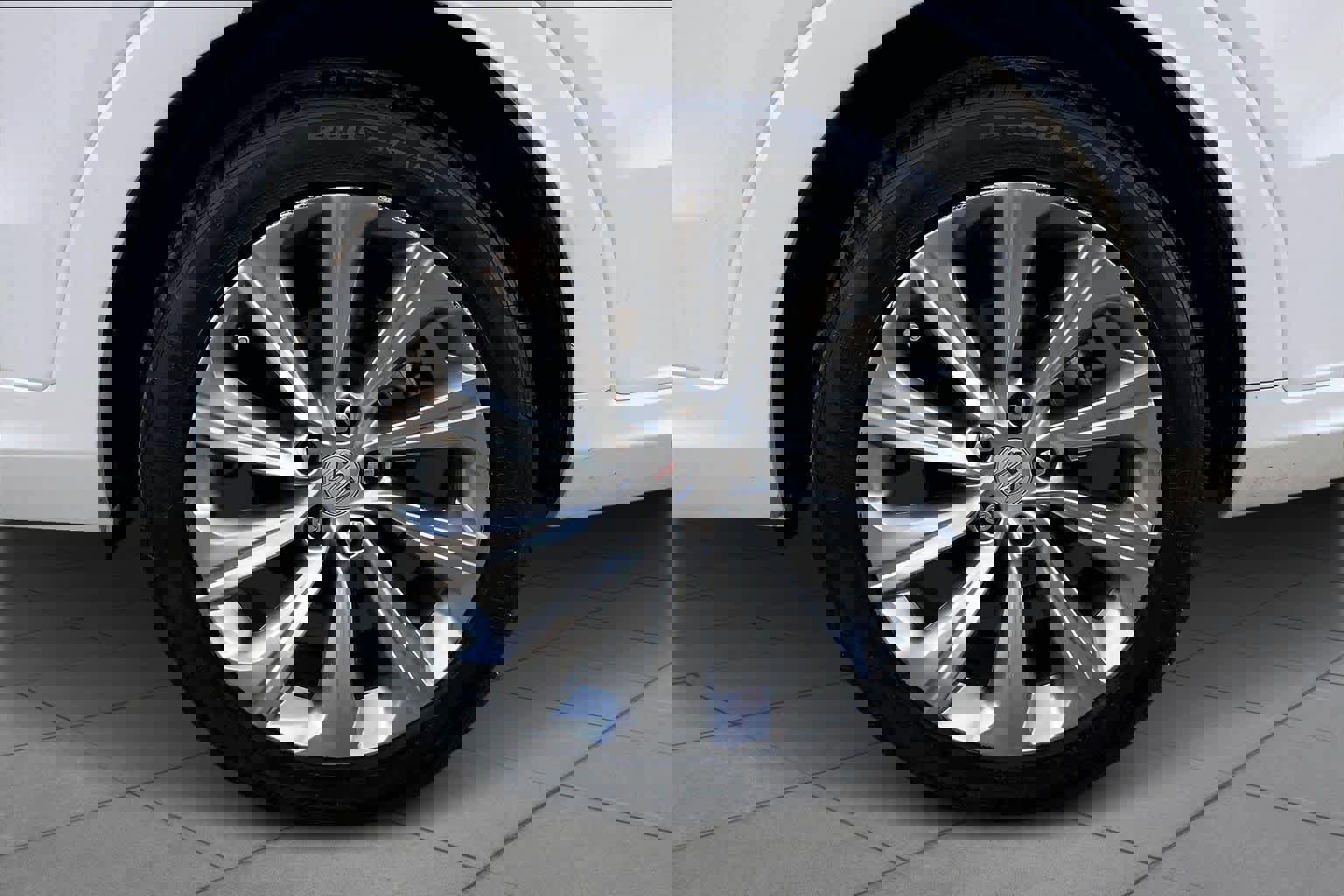 Used 2024 Buick Envista Avenir image 13