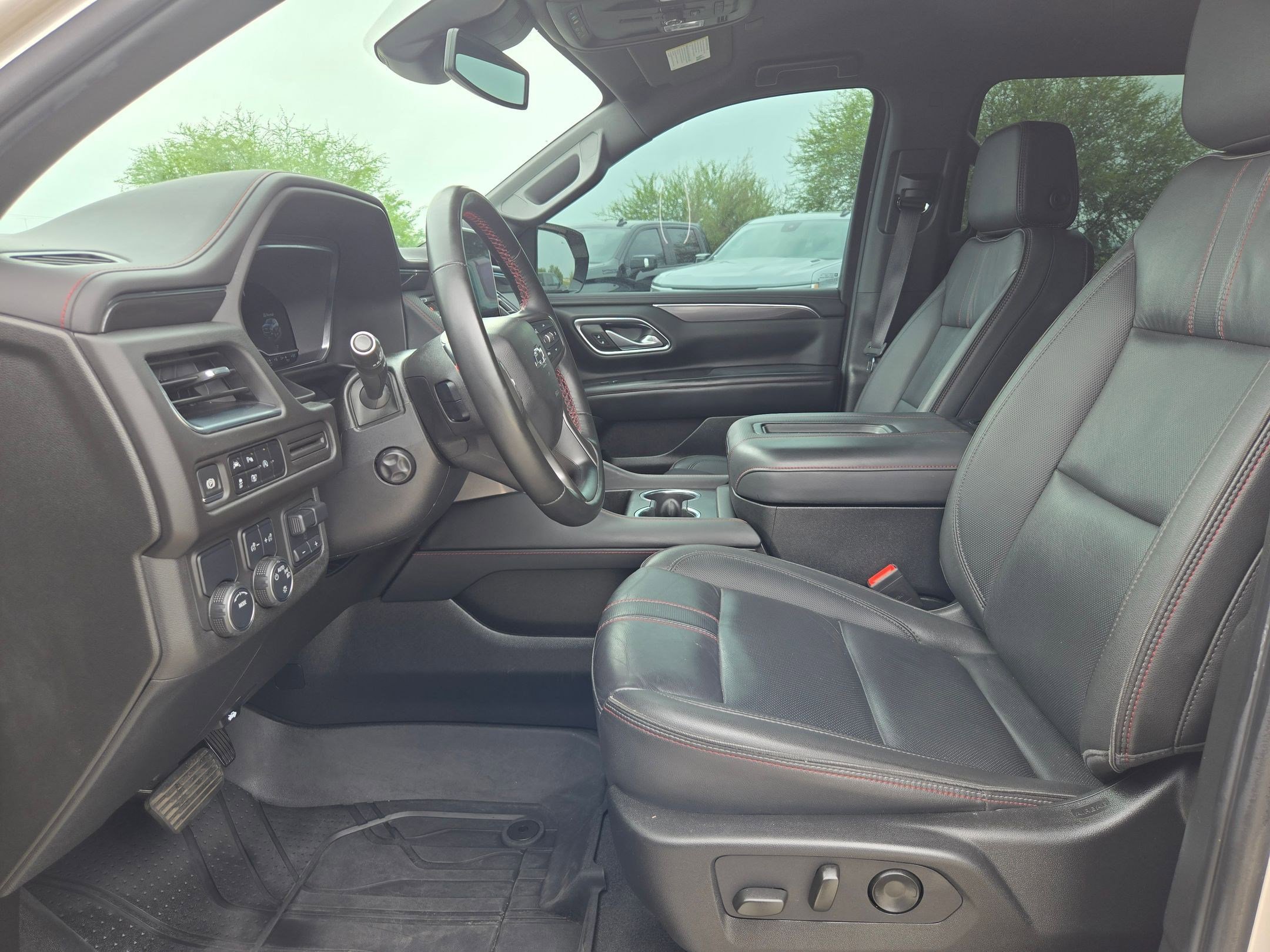 Certified 2024 Chevrolet Suburban RST w/ Sport Performance Package RWD image 9