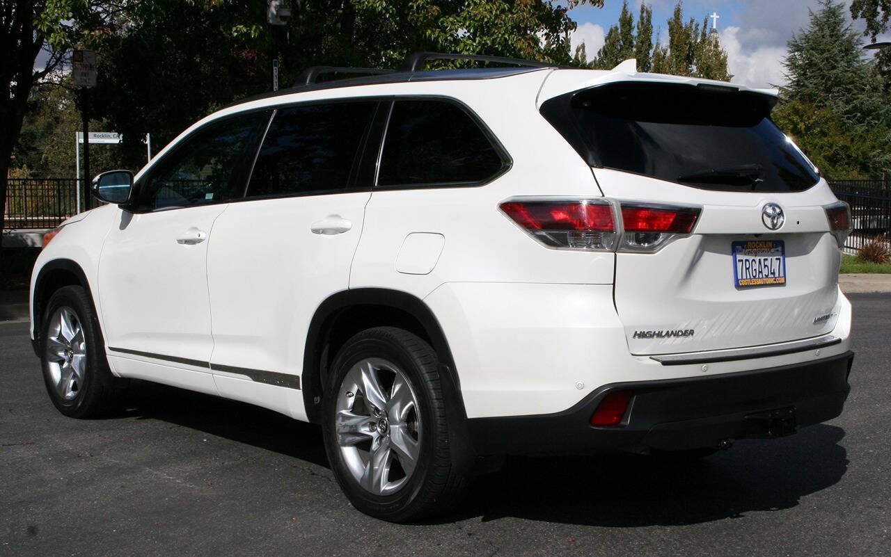 Used 2016 Toyota Highlander Limited AWD/4WD image 6