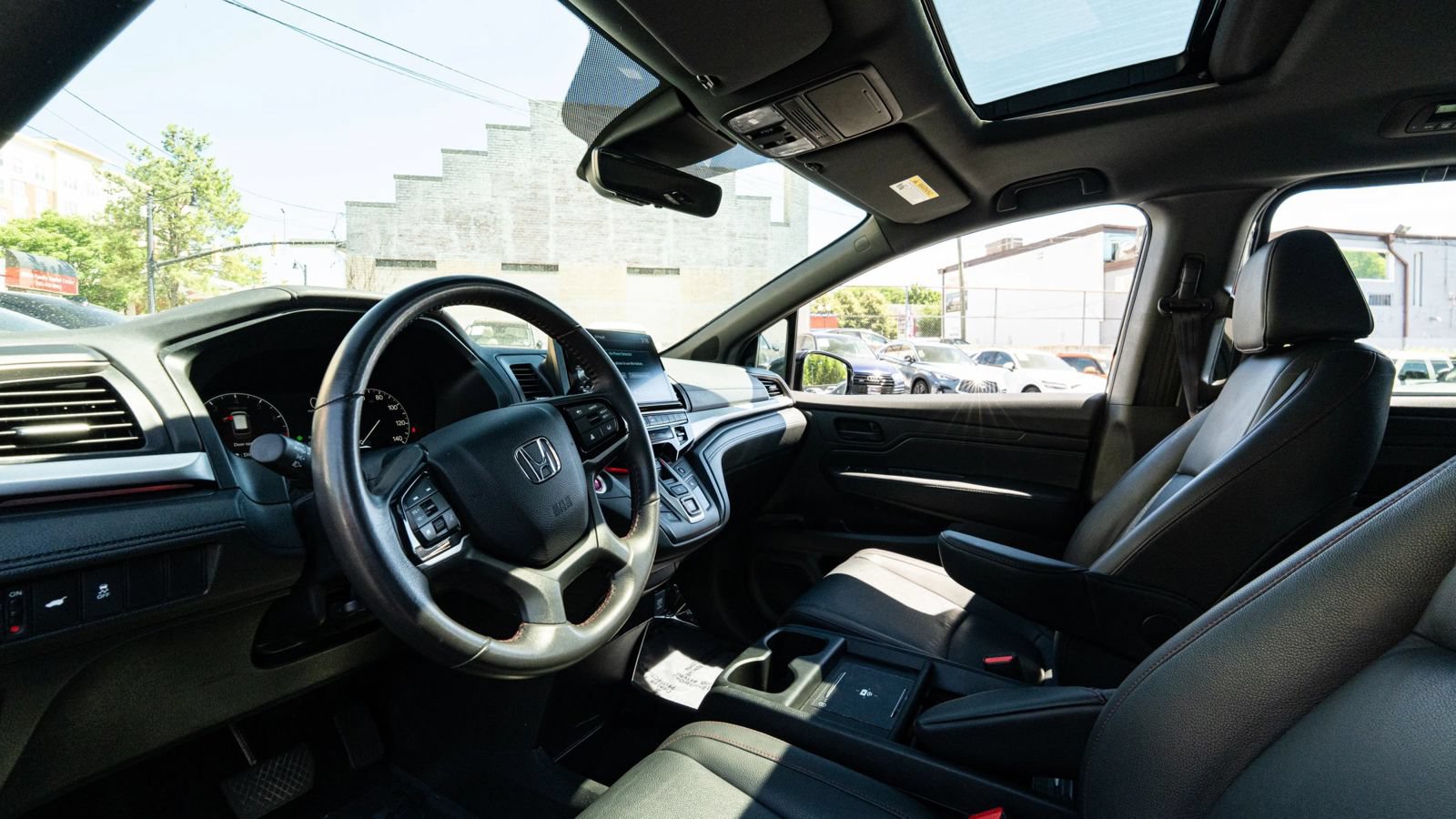 Used 2025 Honda Odyssey Sport-L image 33