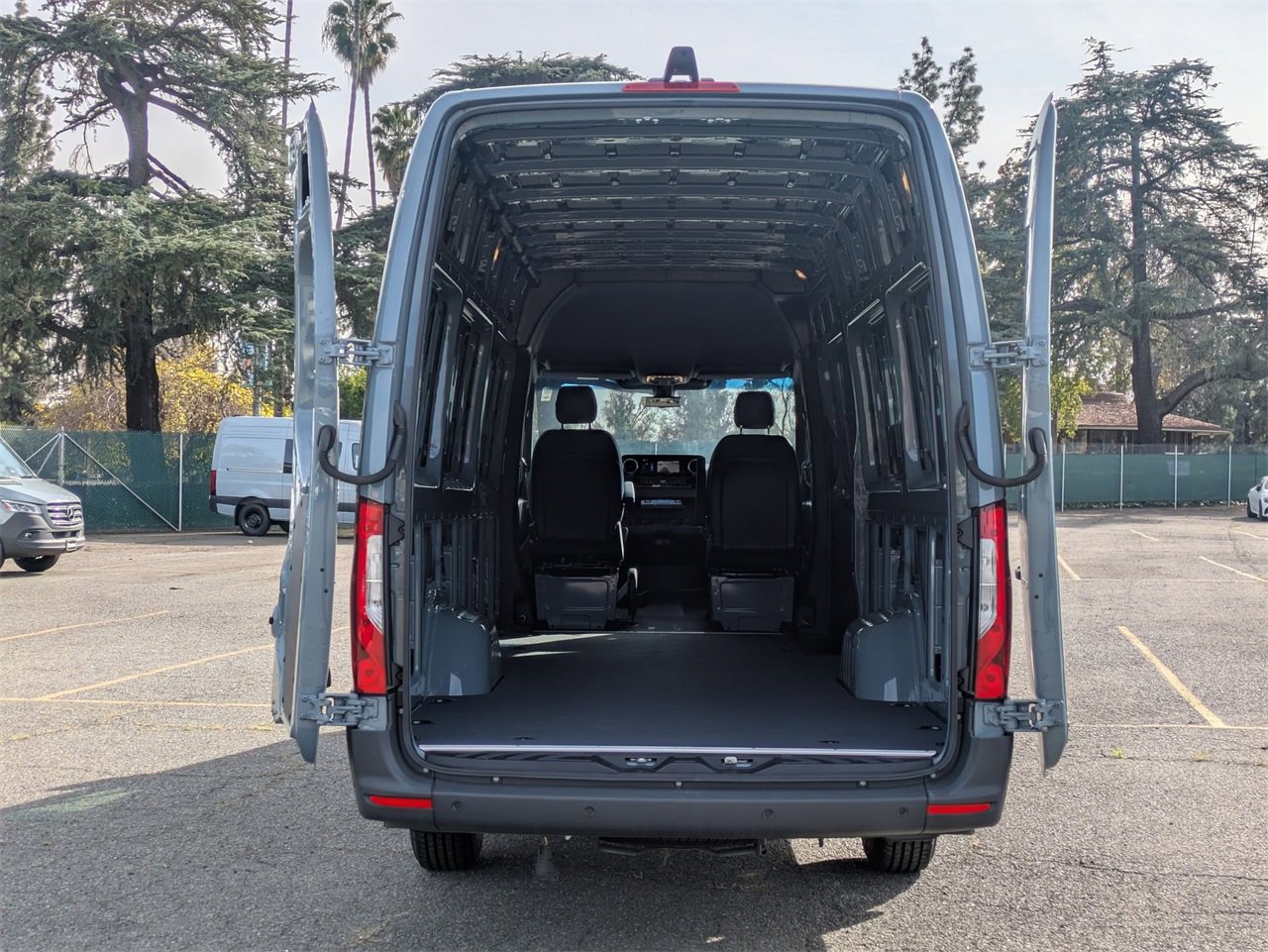 New 2025 Mercedes-Benz Sprinter 2500 image 10