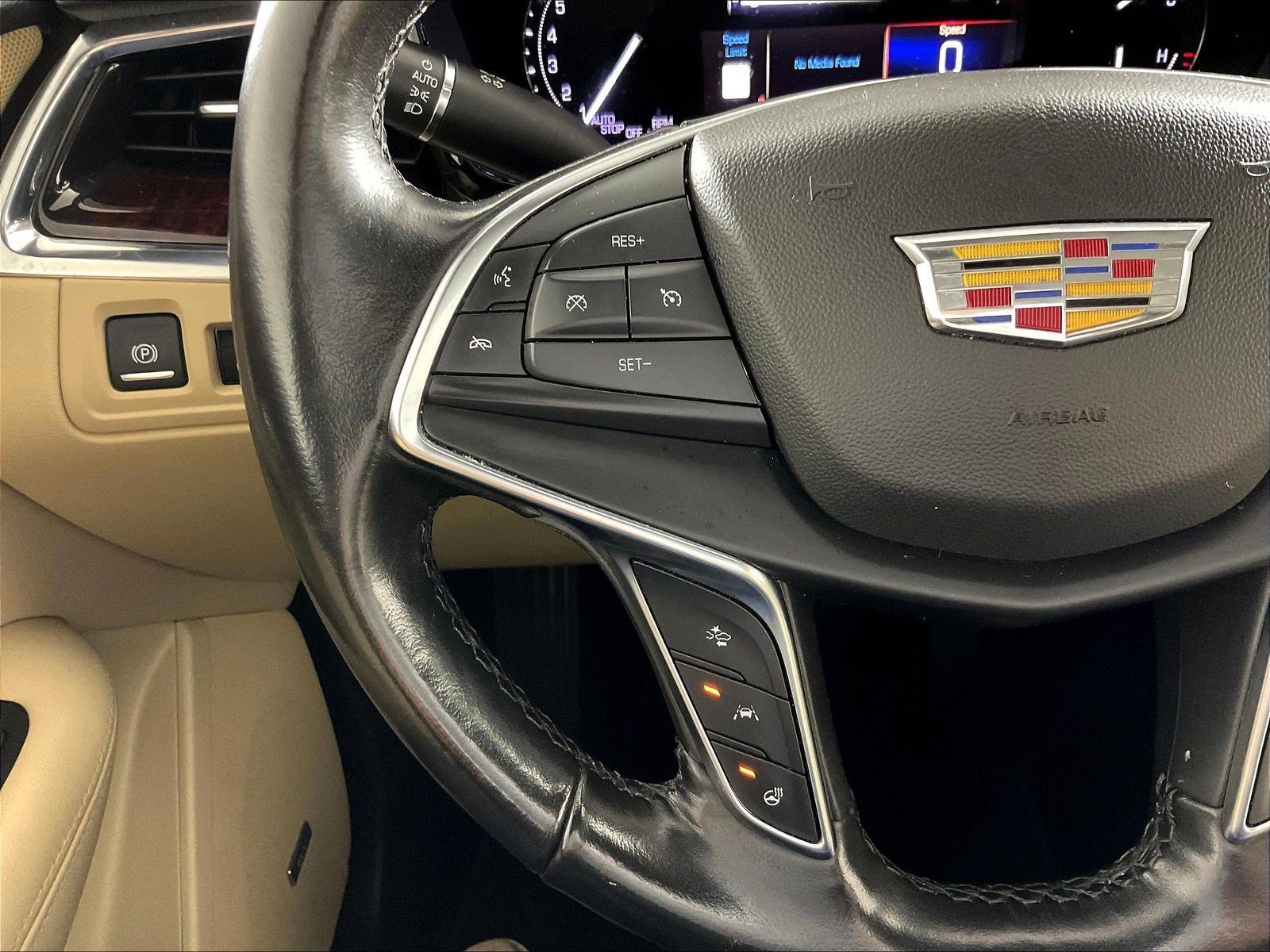 Used 2019 Cadillac XT5 Luxury AWD/4WD image 12
