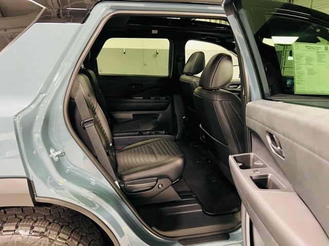 New 2026 Nissan Pathfinder Rock Creek AWD/4WD image 30