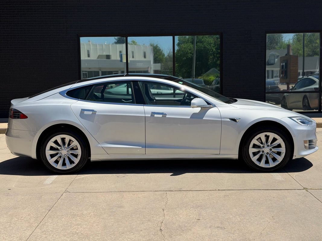 Used 2016 Tesla Model S 90D AWD/4WD image 8