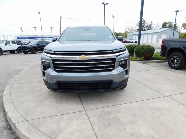 New 2026 Chevrolet Traverse LT w/ Sun and Wheel Package image 8