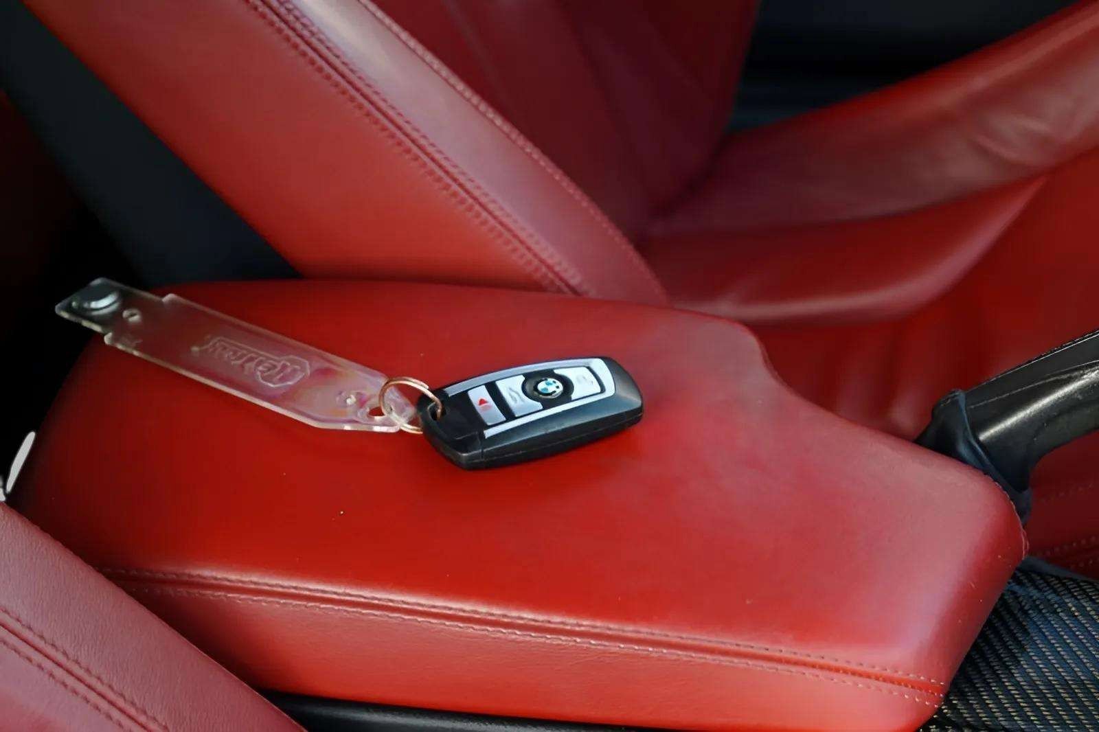 Used 2018 BMW M4 Coupe w/ Competition Package image 73