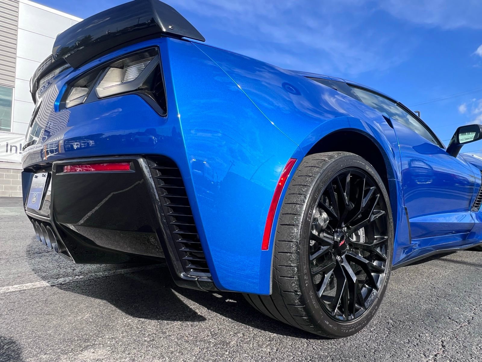 Used 2016 Chevrolet Corvette Z06 w/ Z07 Performance Package RWD image 25