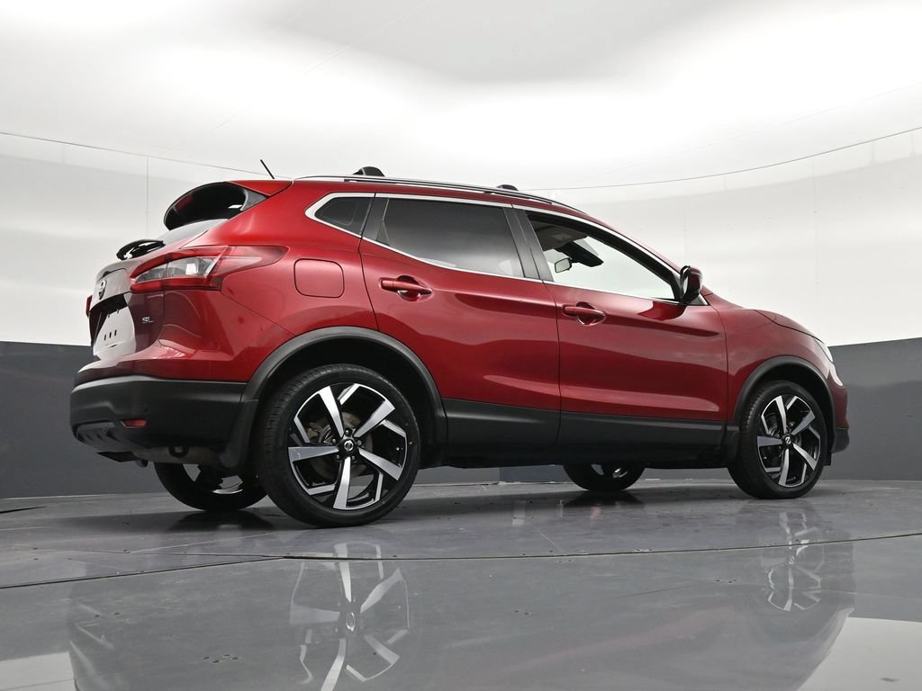 Used 2021 Nissan Rogue Sport SL FWD image 32