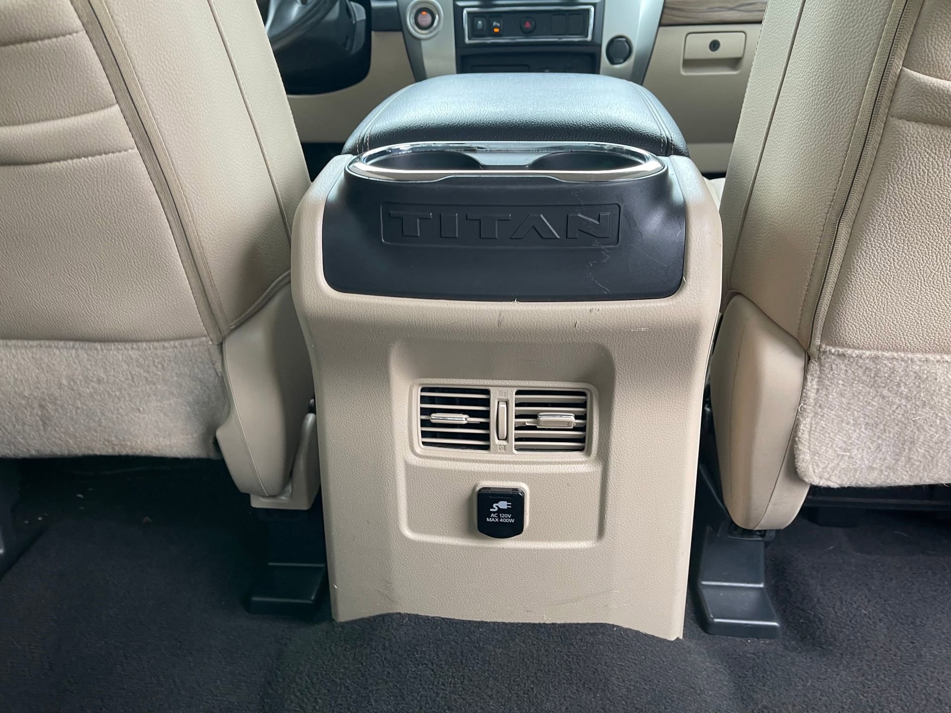 Used 2016 Nissan Titan SL image 26