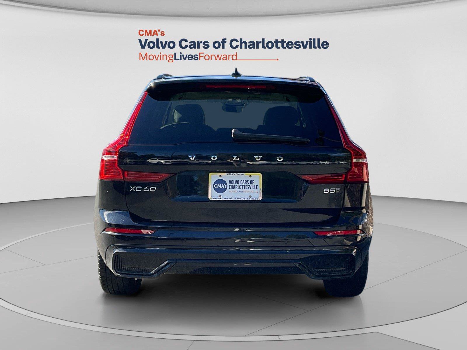 Certified 2024 Volvo XC60 B5 Plus w/ Climate Package AWD/4WD image 4