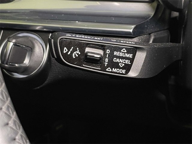 Used 2023 Porsche Panamera 4 Platinum Edition image 43