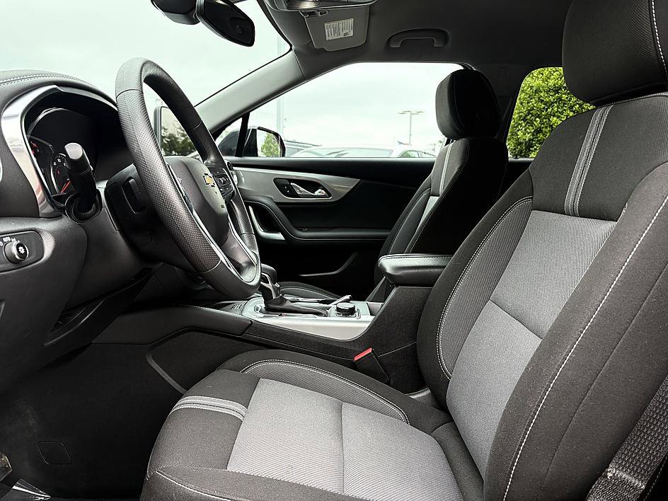 Used 2024 Chevrolet Blazer LT w/ Convenience Package FWD image 9