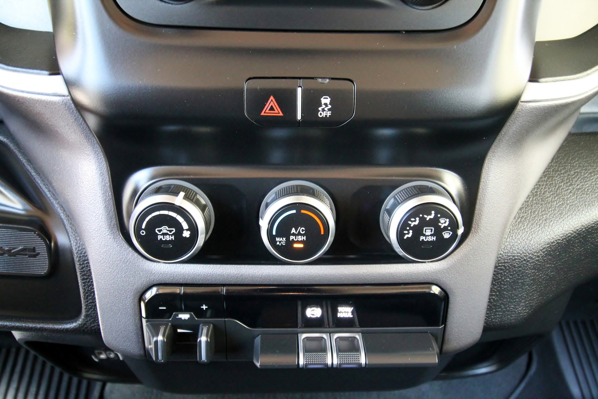 Used 2020 RAM 3500 Lone Star image 30
