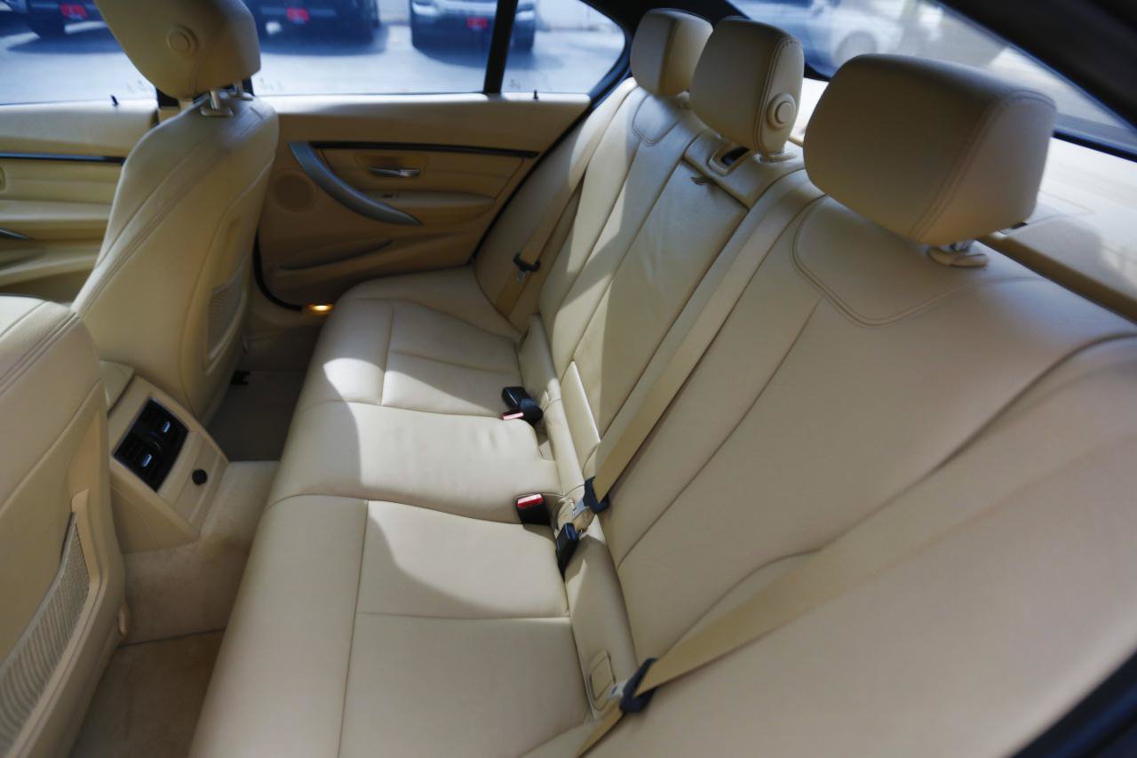 Used 2016 BMW 328i Sedan RWD image 11