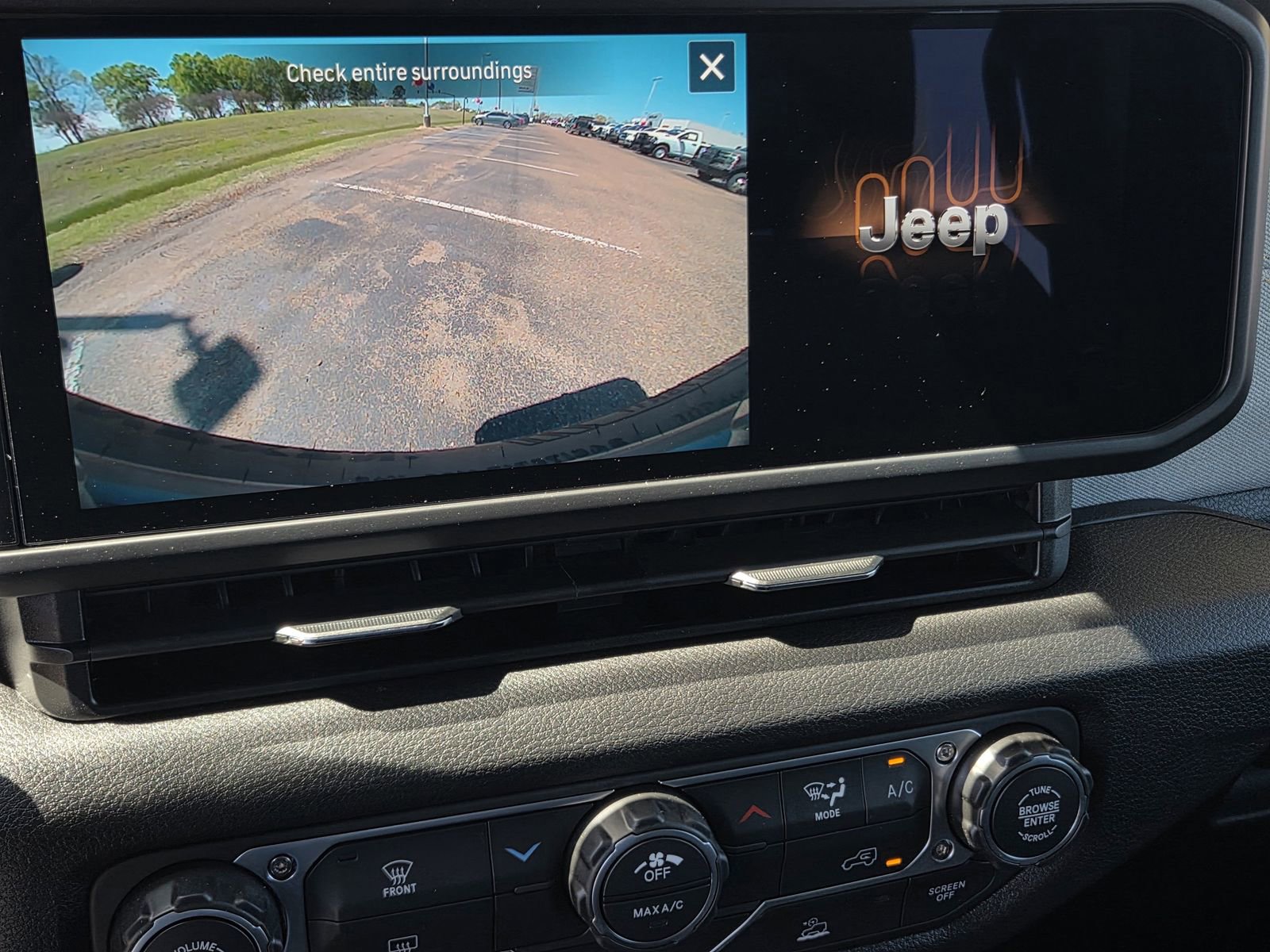 New 2026 Jeep Wrangler Unlimited Sport image 8
