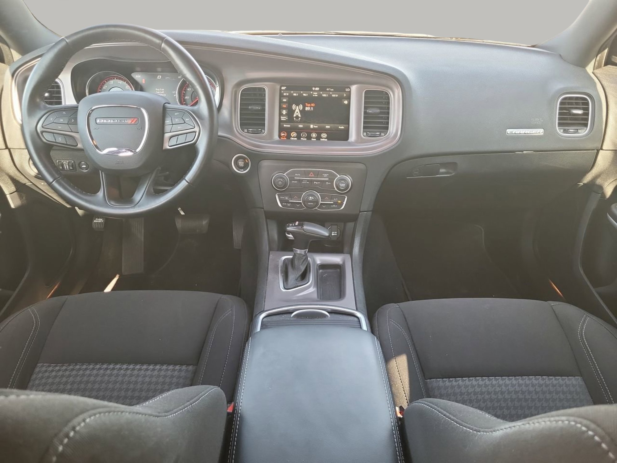 Used 2023 Dodge Charger SXT image 9