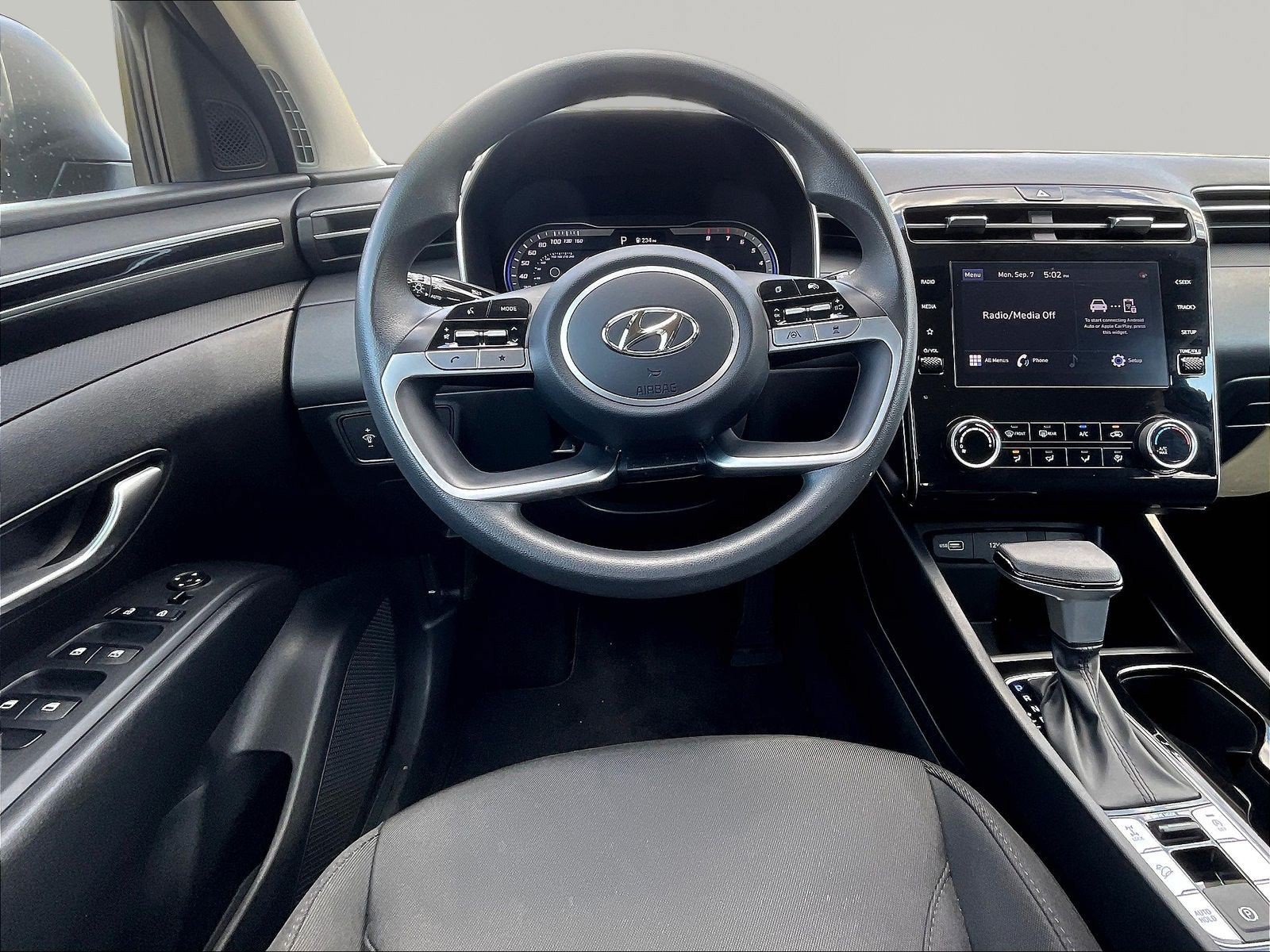 Certified 2023 Hyundai Tucson SEL AWD/4WD image 8