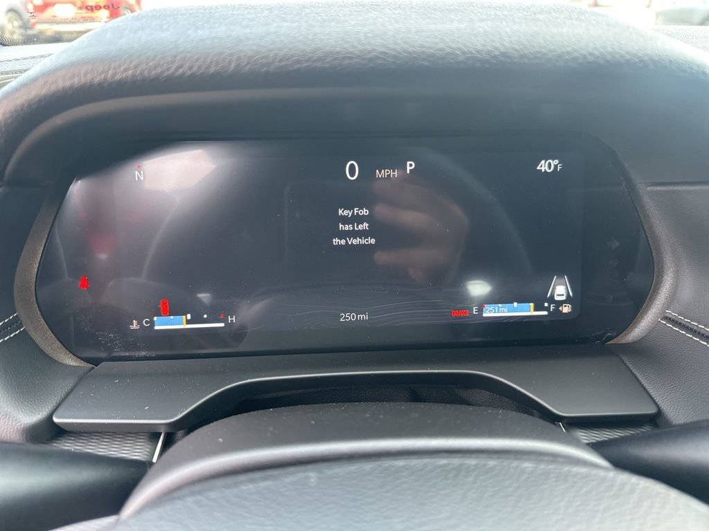 Used 2025 Jeep Grand Cherokee Altitude image 19