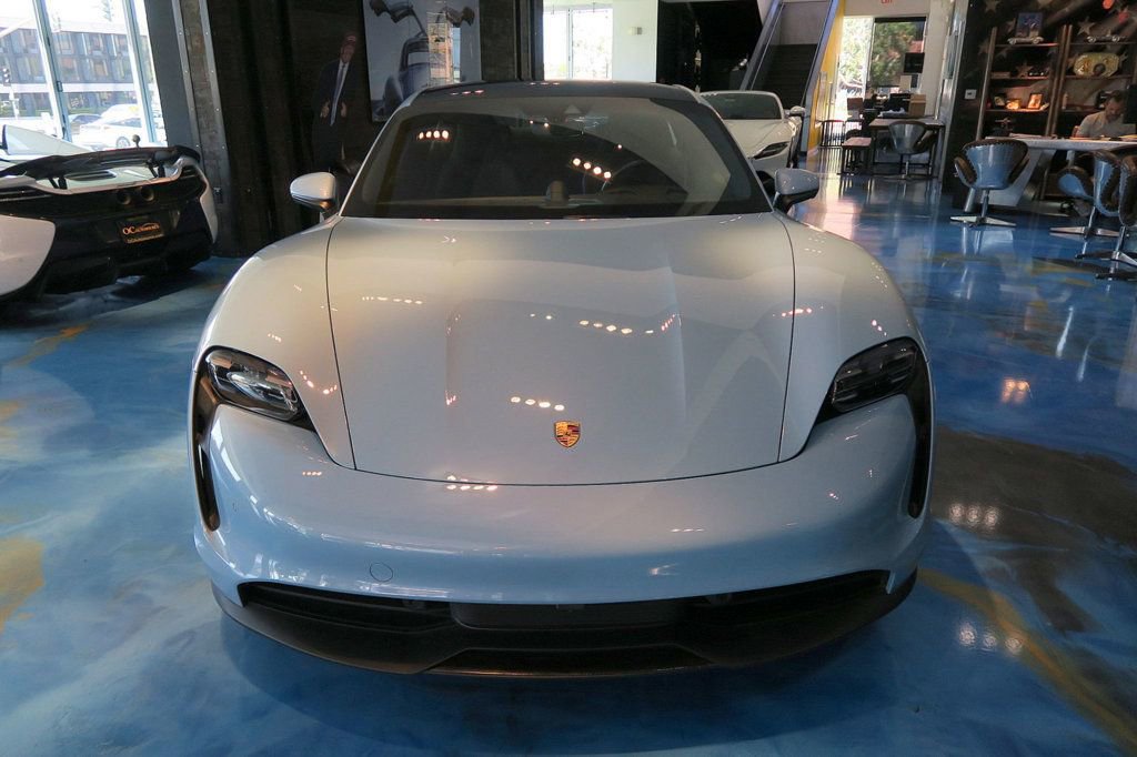 Used 2022 Porsche Taycan image 39