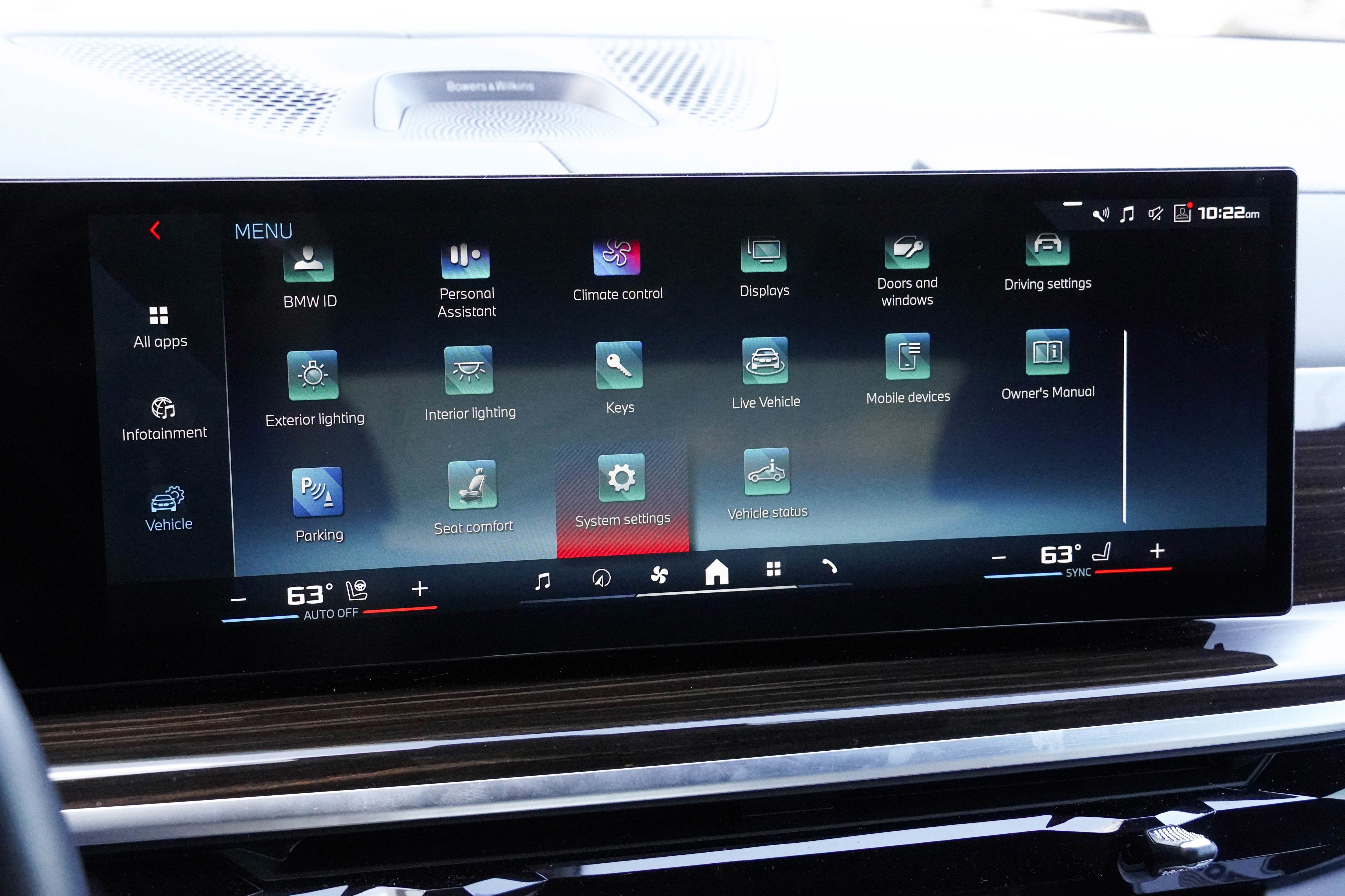 Certified 2024 BMW X7 M60i w/ Executive Package image 27