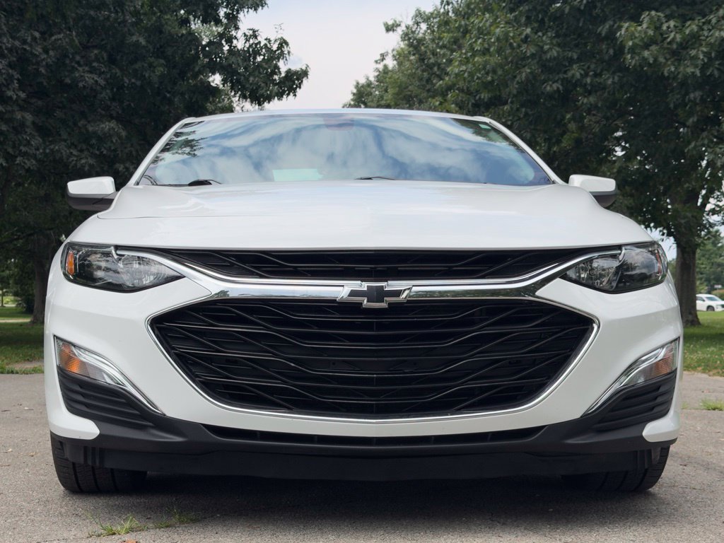 Used 2021 Chevrolet Malibu RS FWD image 2