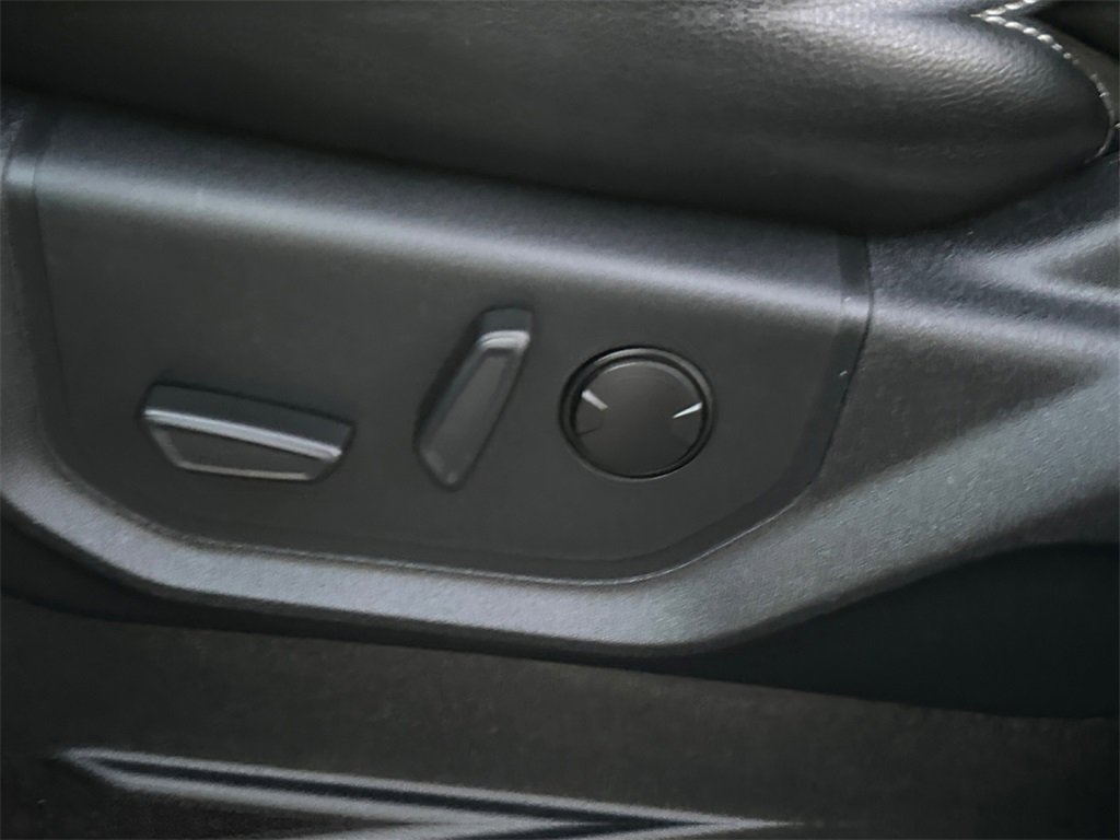 Used 2019 Ford F150 Lariat image 10