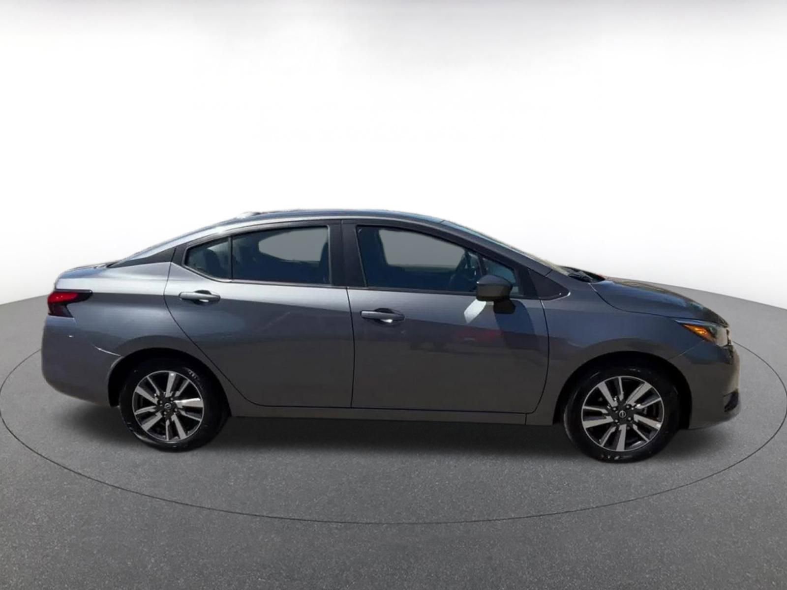Used 2025 Nissan Versa SV FWD image 16