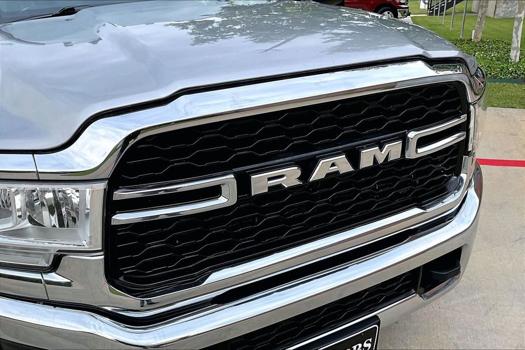 Used 2022 RAM 3500 Tradesman w/ Chrome Appearance Group AWD/4WD image 31