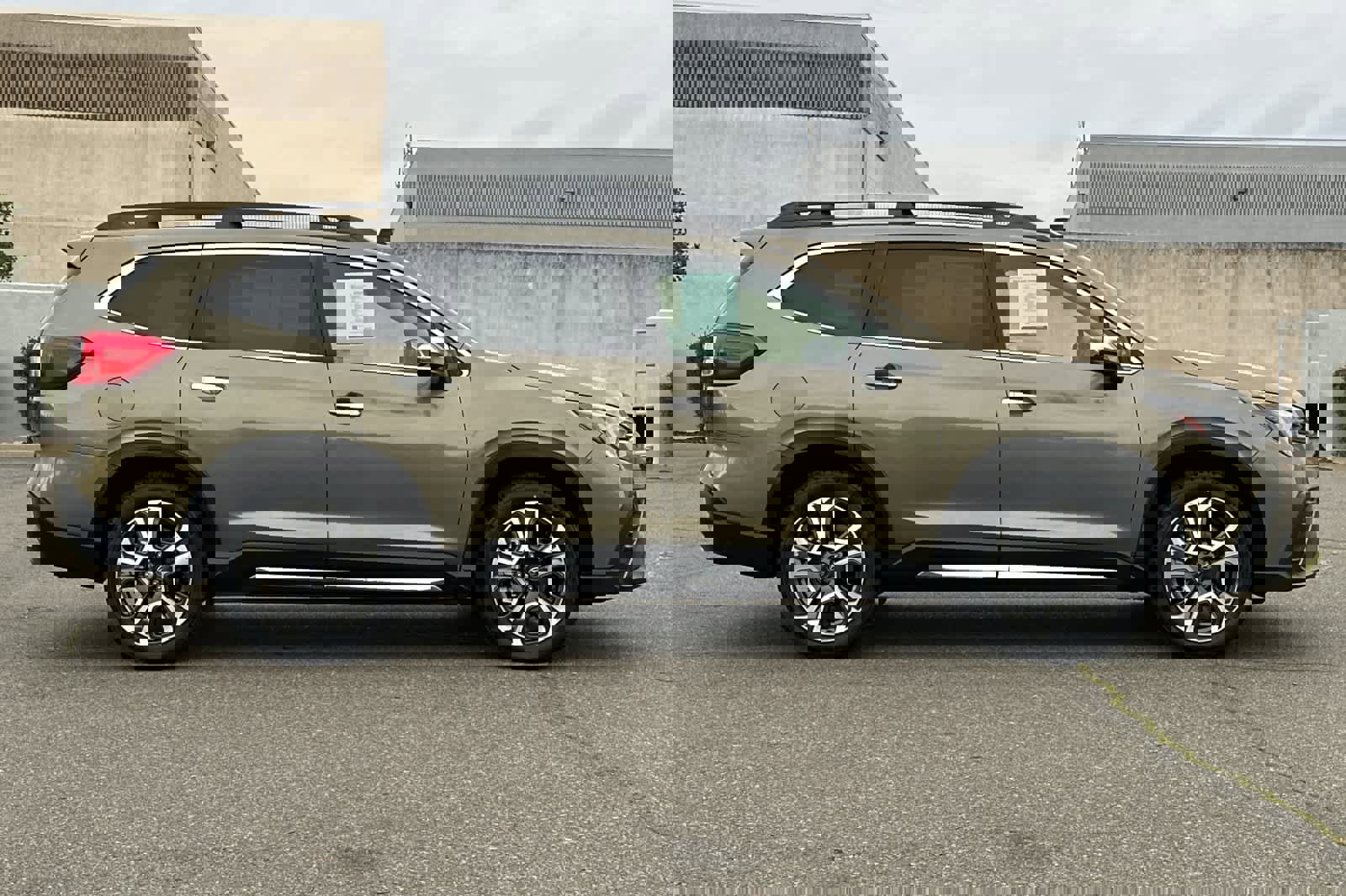 Used 2023 Subaru Ascent Touring image 6