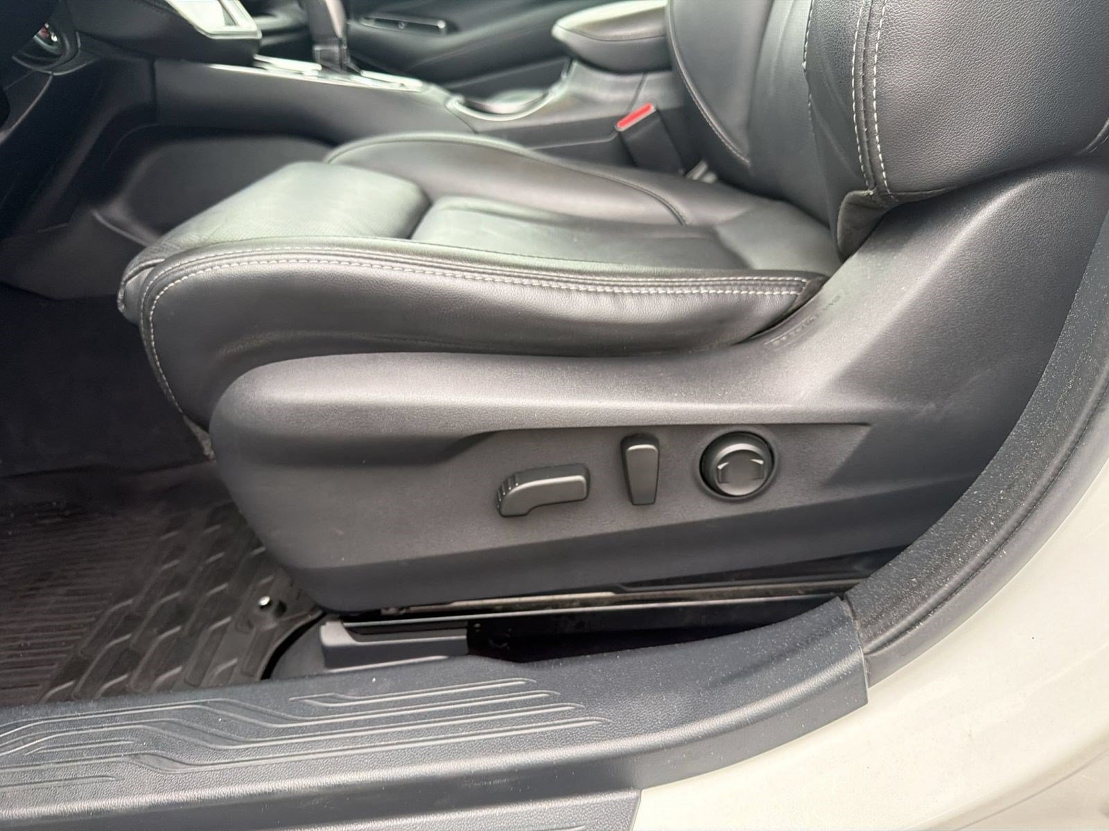 Used 2022 Subaru Outback Limited AWD/4WD image 15