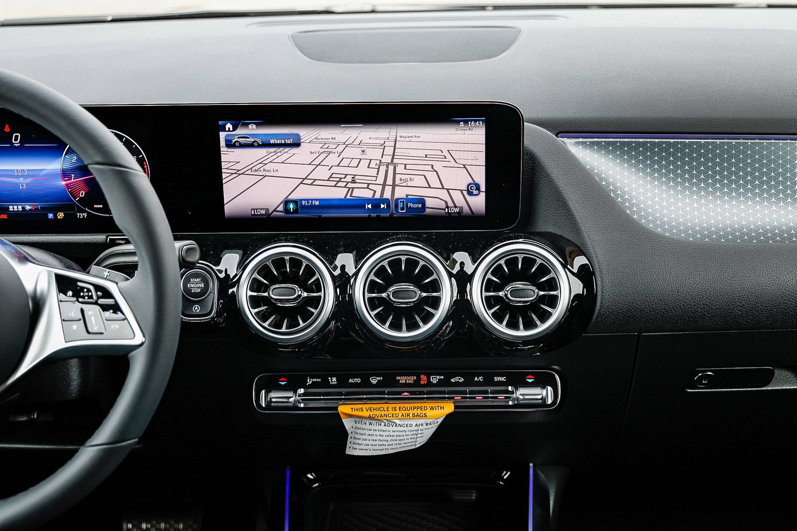 New 2025 Mercedes-Benz GLA 250 image 11