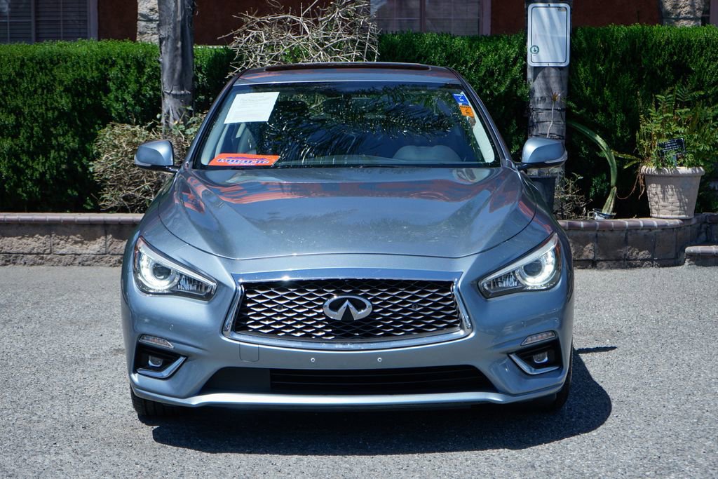 Used 2020 INFINITI Q50 Luxe w/ Essential Package (3.0T Luxe) AWD/4WD image 3