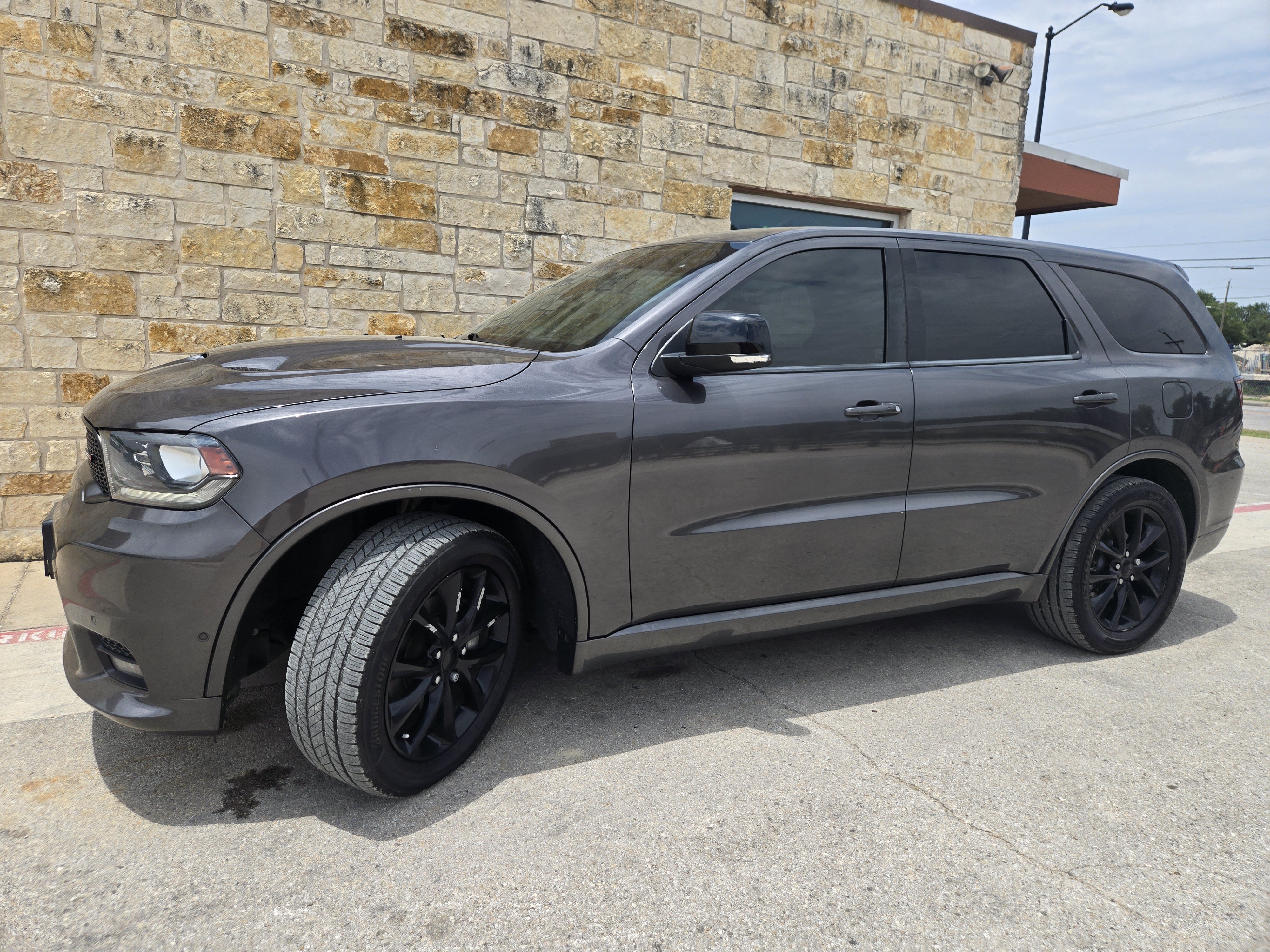 Used 2018 Dodge Durango R/T w/ Blacktop Package RWD image 2