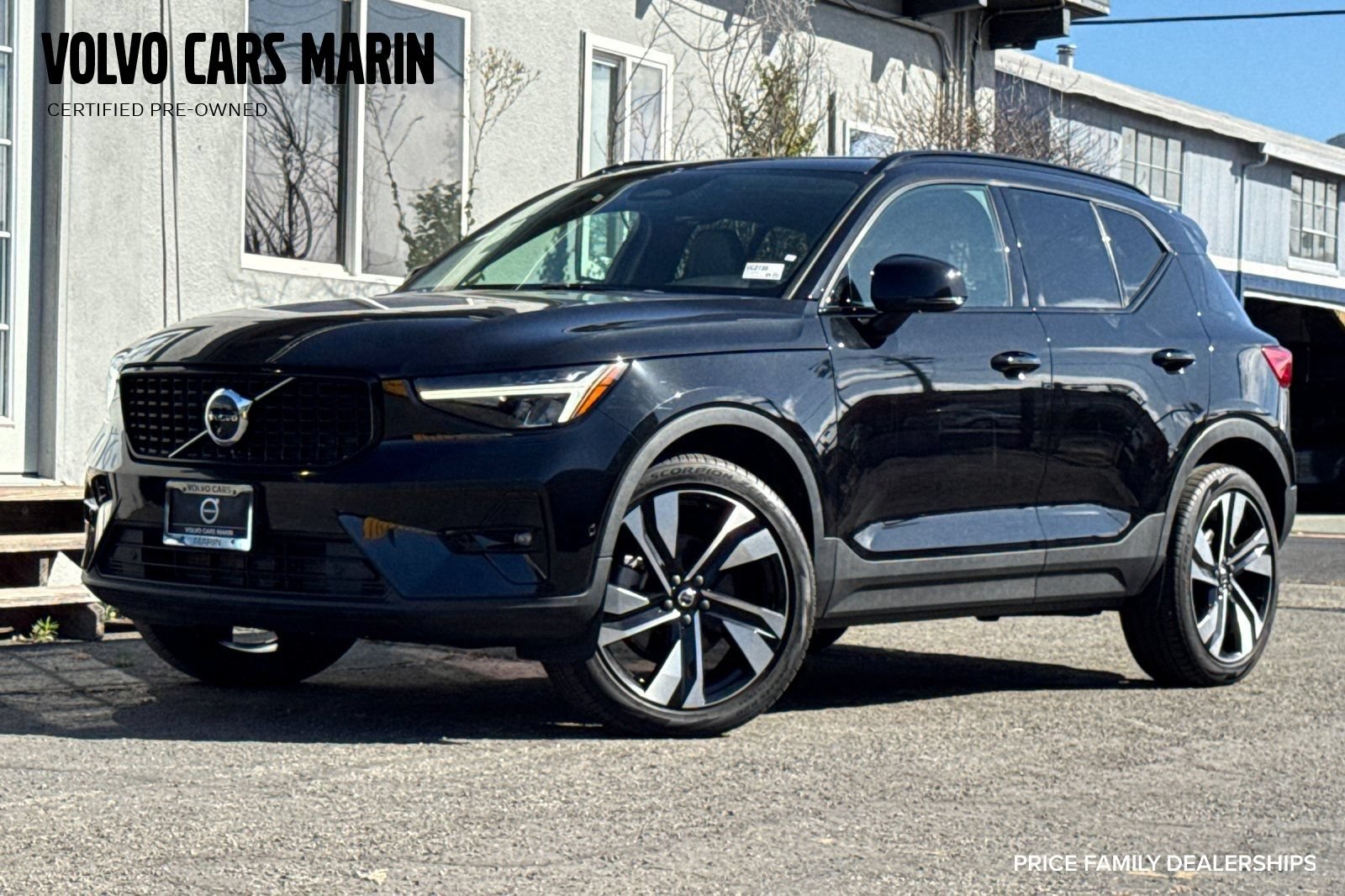 Used 2023 Volvo XC40 B5 Plus w/ Protection Package Premier AWD/4WD image 1