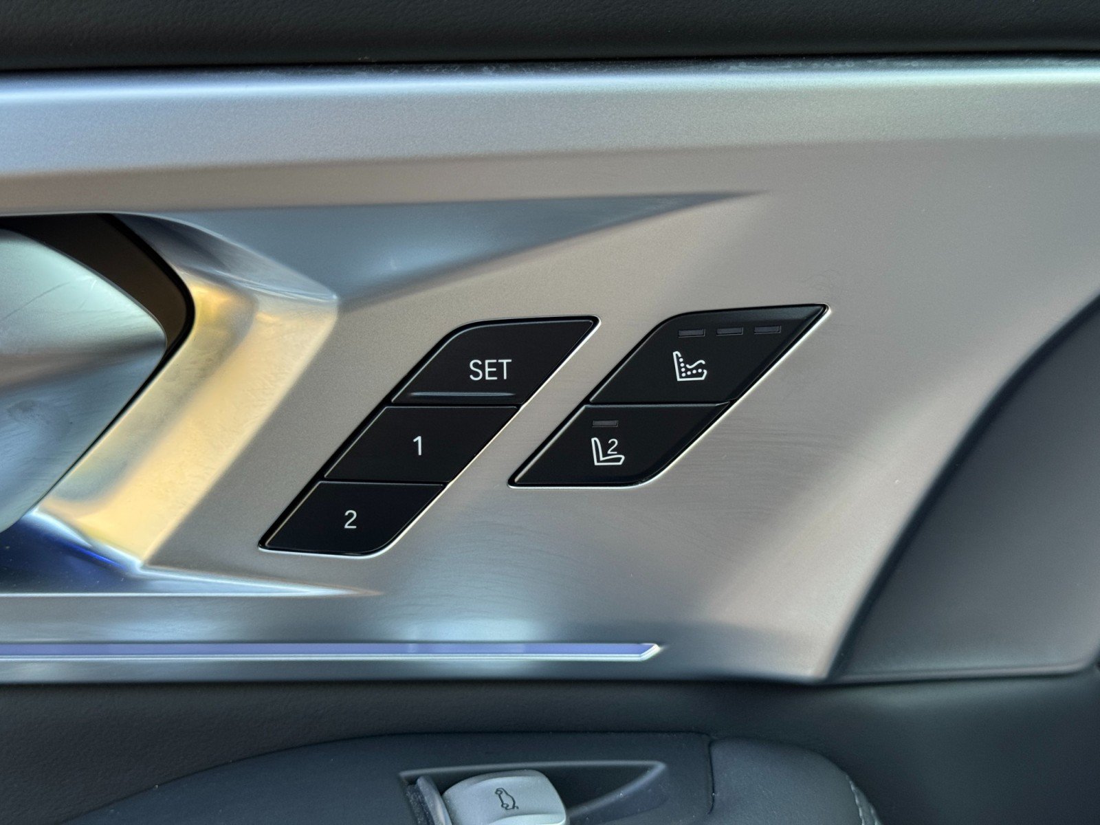 Used 2024 BMW XM AWD/4WD image 18