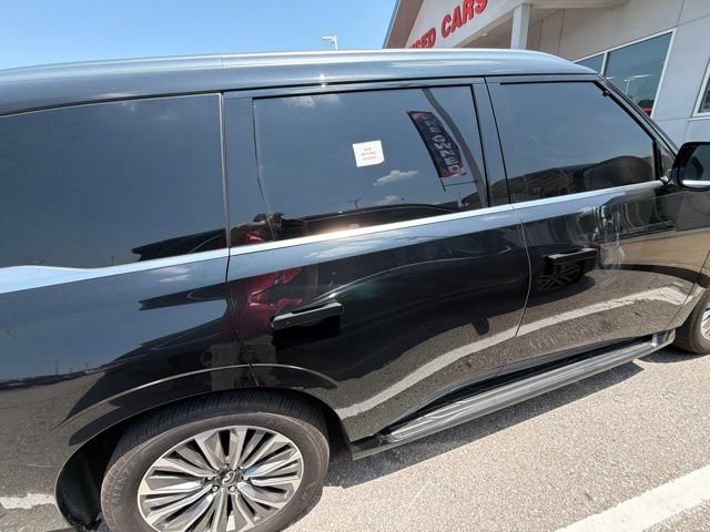 Used 2025 INFINITI QX80 Sensory AWD/4WD image 6