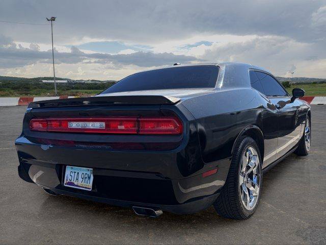Used 2012 Dodge Challenger SXT Plus RWD image 3