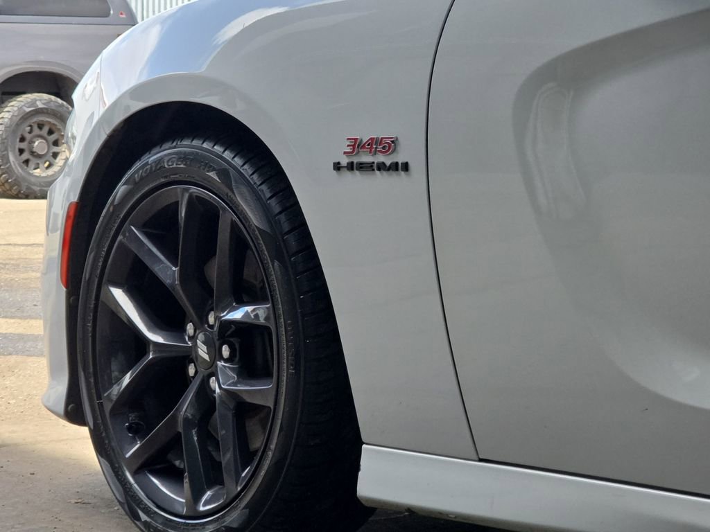 Used 2020 Dodge Charger R/T w/ Plus Group RWD image 29