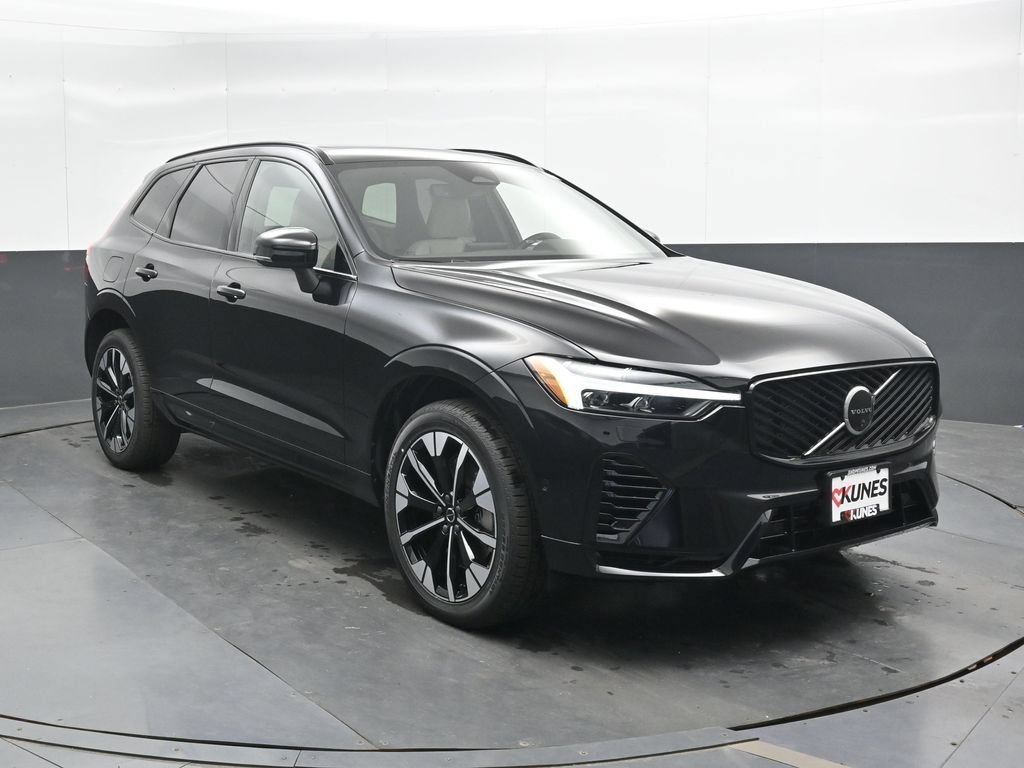New 2026 Volvo XC60 T8 Plus w/ Protection Package Premier AWD/4WD image 4
