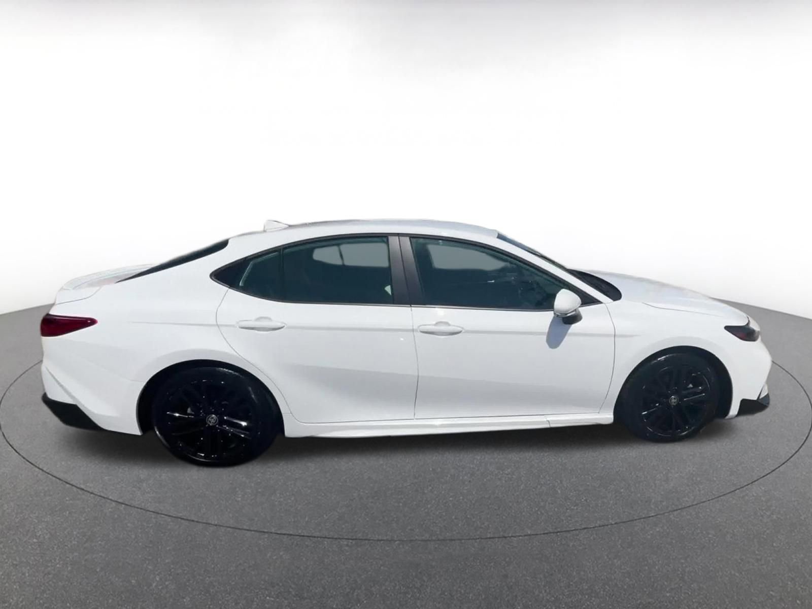 Used 2025 Toyota Camry SE FWD image 16