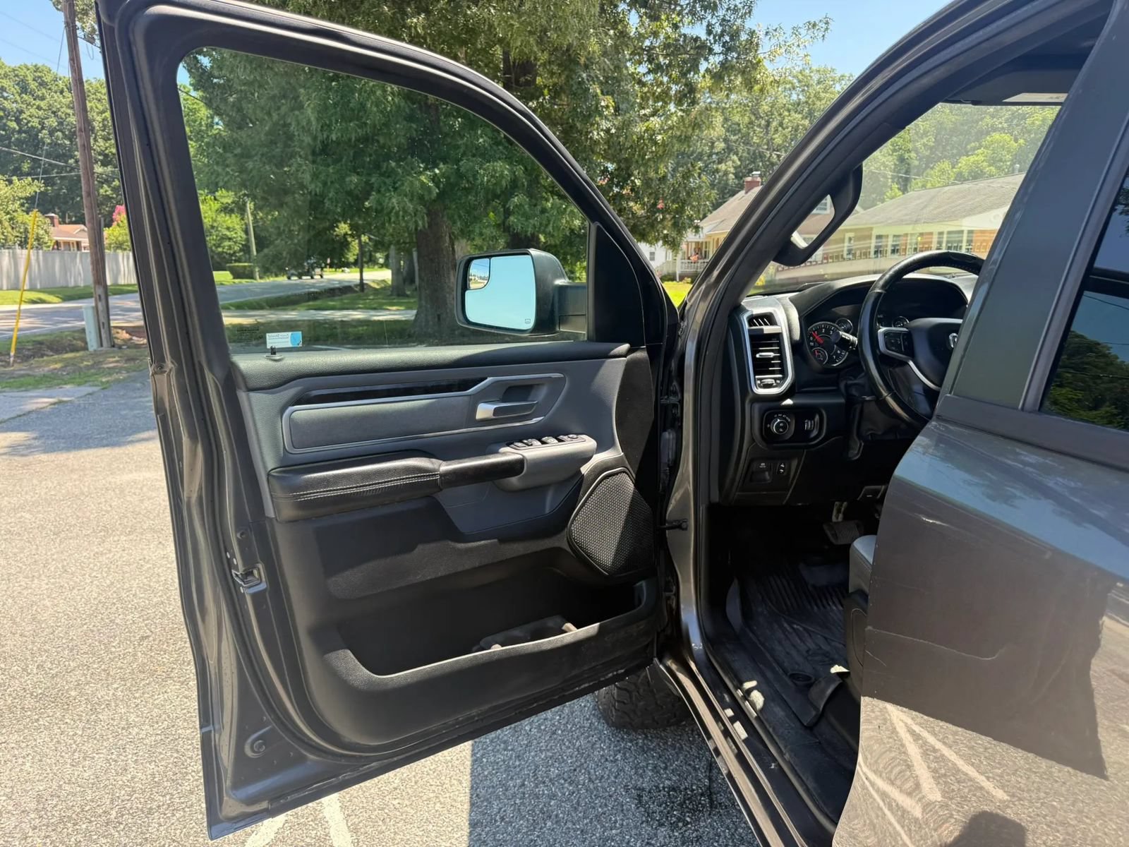 Used 2021 RAM 1500 Big Horn w/ Trailer Tow Group AWD/4WD image 10