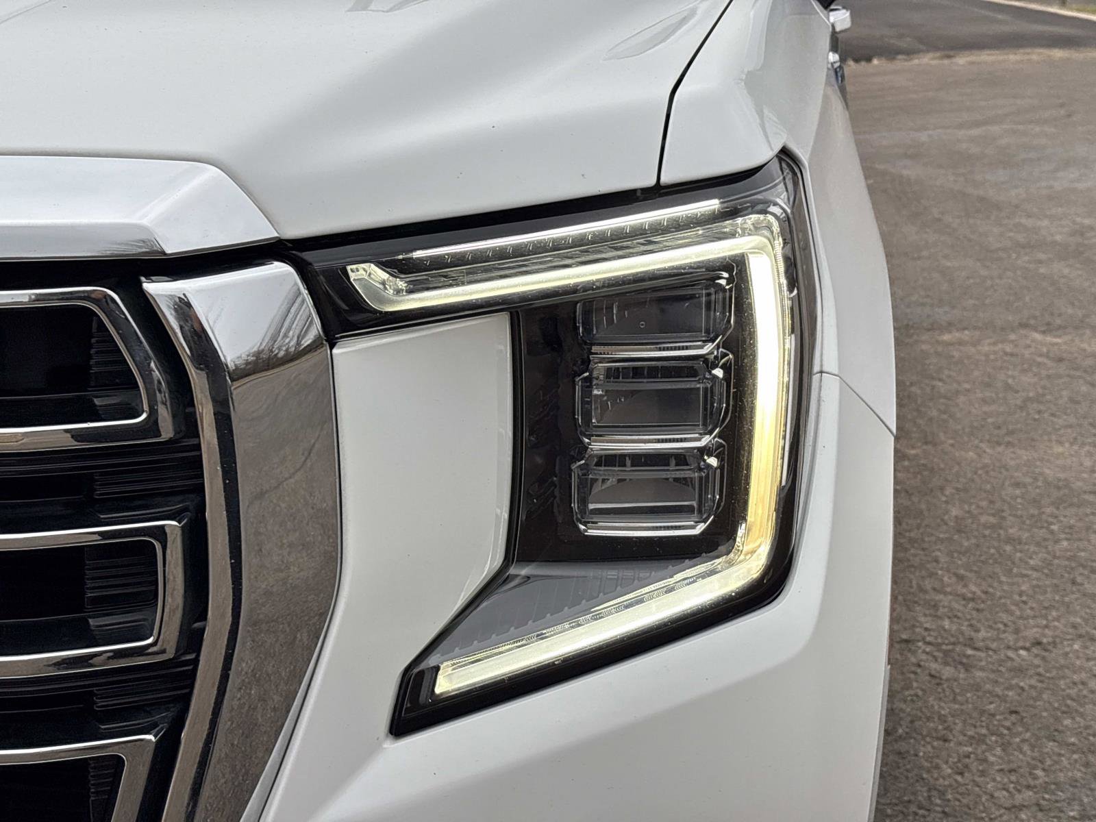 Used 2021 GMC Yukon SLT image 11