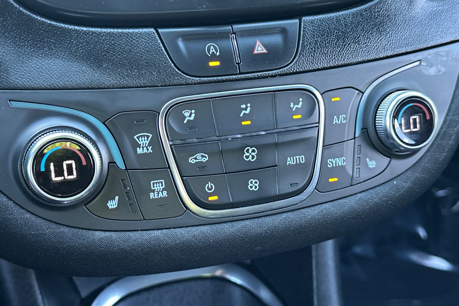 Used 2024 Chevrolet Malibu LT FWD image 18